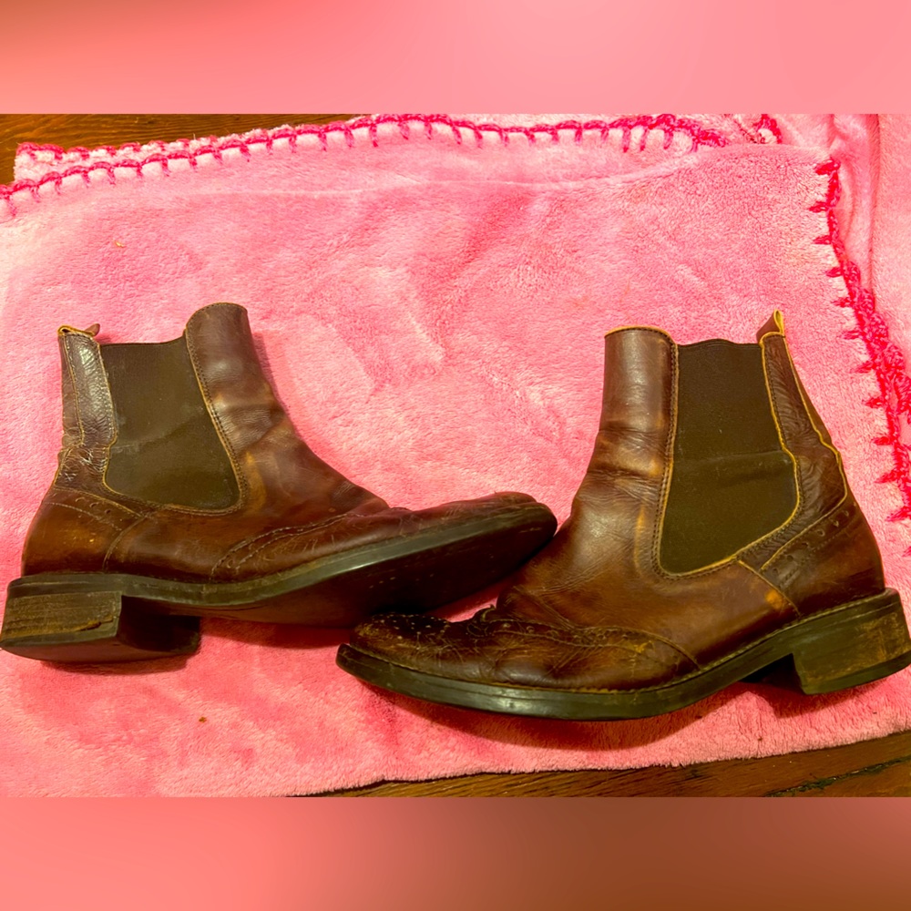 Lavorazione Artigiana brown wingtip boots size 38 (US 7.5)